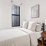 Charming Midtown 3Bd 1 Bath Near Times Square & Central Park