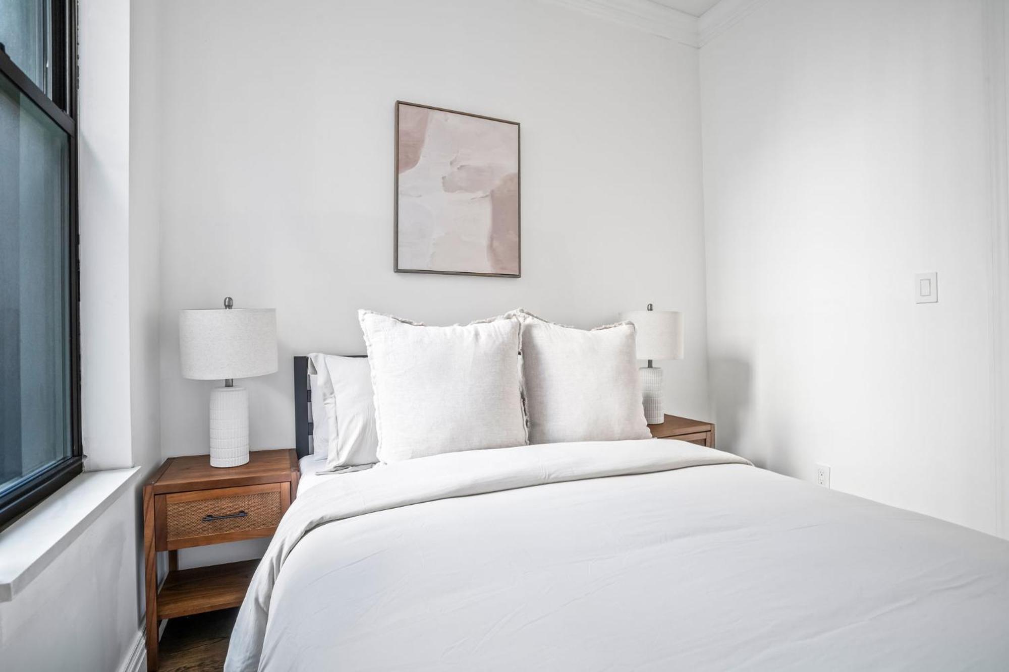 Charming Midtown 3bd 1 Bath Near Times Square & Park *